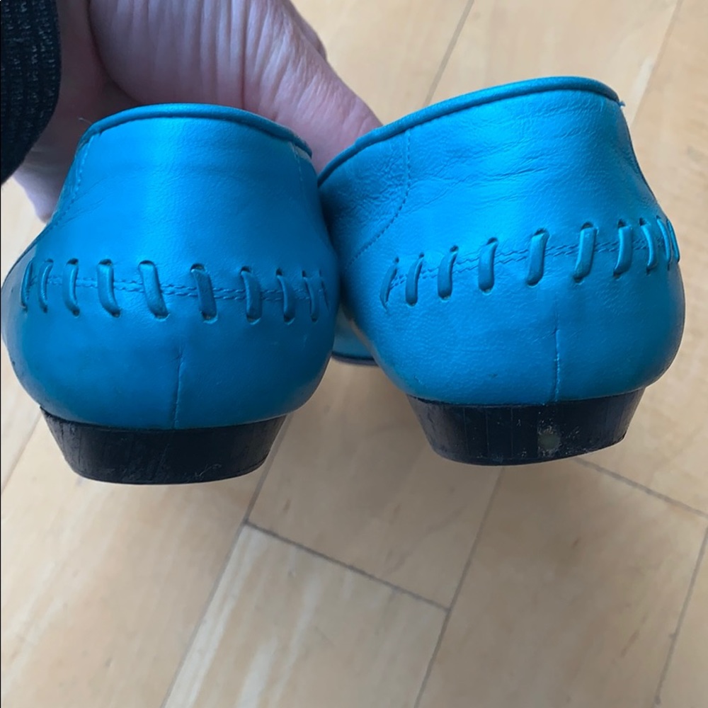 DONALD J PLINER Vintage Teal Loafer with Silver Charms - Picture 6 of 9